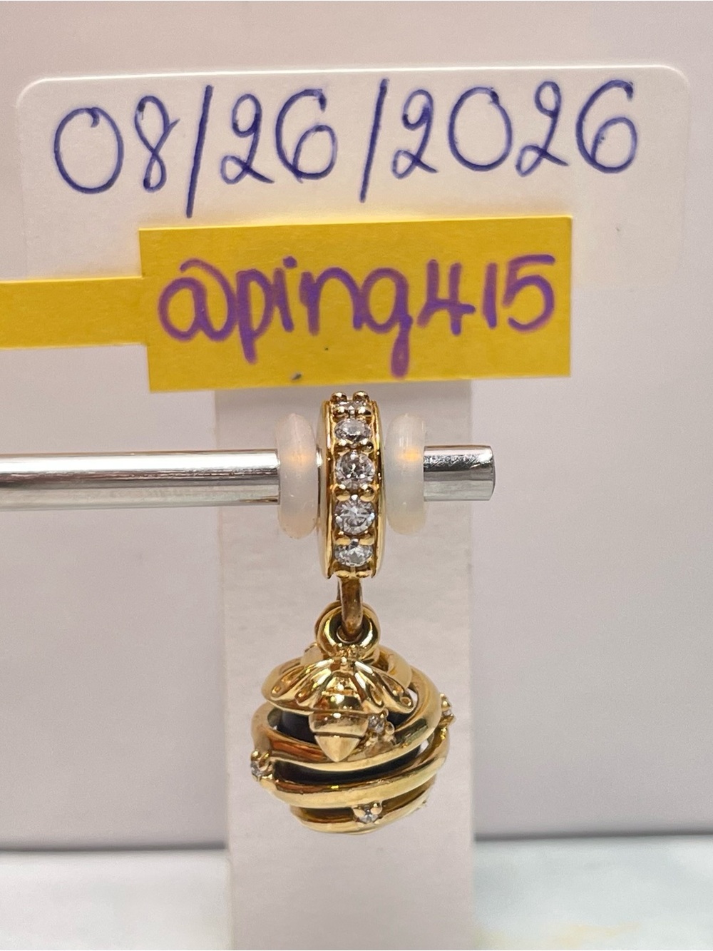 Pandora Shine Sweet as Honey
Dangle